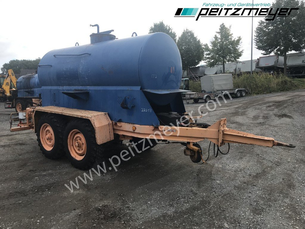 BATHE TANDEMANHÄNGER Bitum / Teerkocher 3,5 m³ Hatz Diesel-Motor 1 B 40 - Bitumenspritzmaschine: das Bild 4 BATHE TANDEMANHÄNGER Bitum / Teerkocher 3,5 m³ Hatz Diesel-Motor 1 B 40 - Bitumenspritzmaschine: das Bild 4