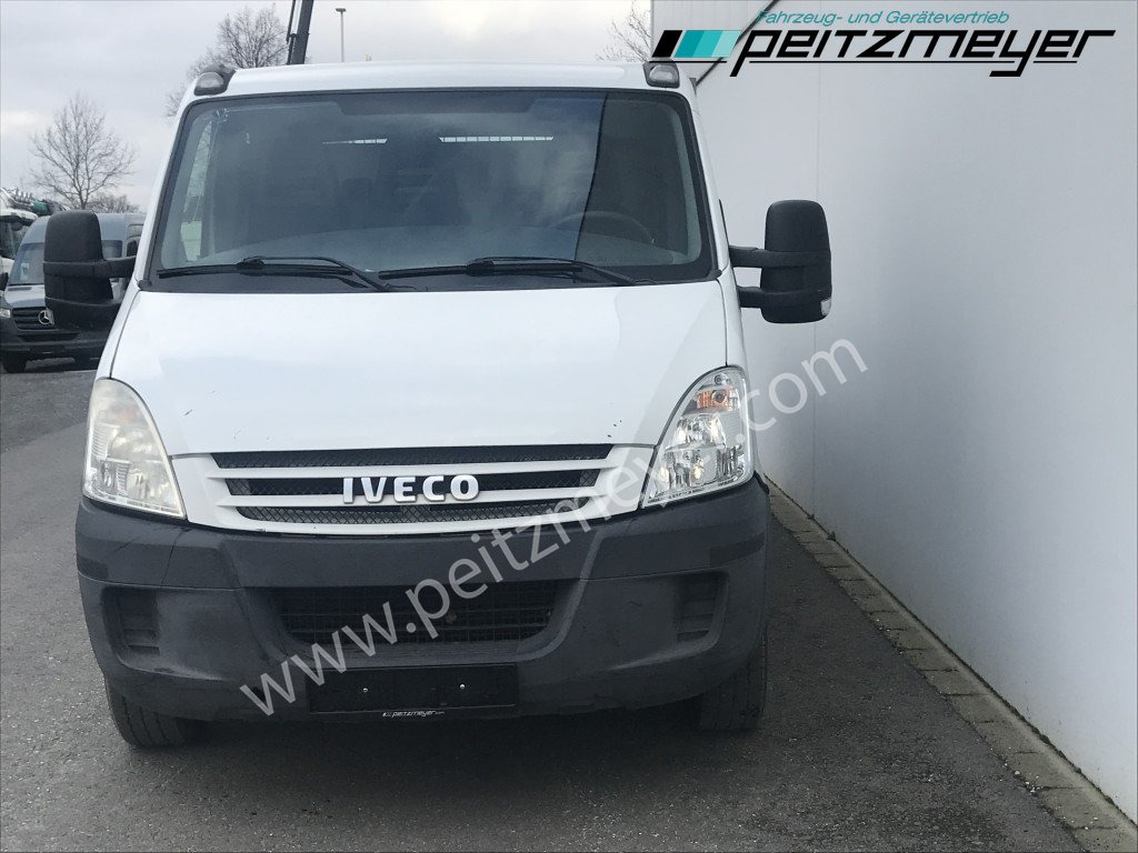 Iveco Daily 29 L 12 Doka, Pritsche, AHK 2,4 t. - Pritschenanhänger/ Plattformanhänger: das Bild 5 Iveco Daily 29 L 12 Doka, Pritsche, AHK 2,4 t. - Pritschenanhänger/ Plattformanhänger: das Bild 5