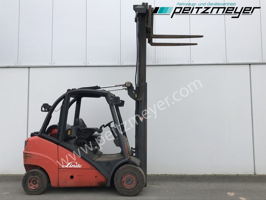 Treibgasstapler LINDE Gabelstapler H 35 T Gas + Seitenschieber: das Bild 17 Treibgasstapler LINDE Gabelstapler H 35 T Gas + Seitenschieber: das Bild 17