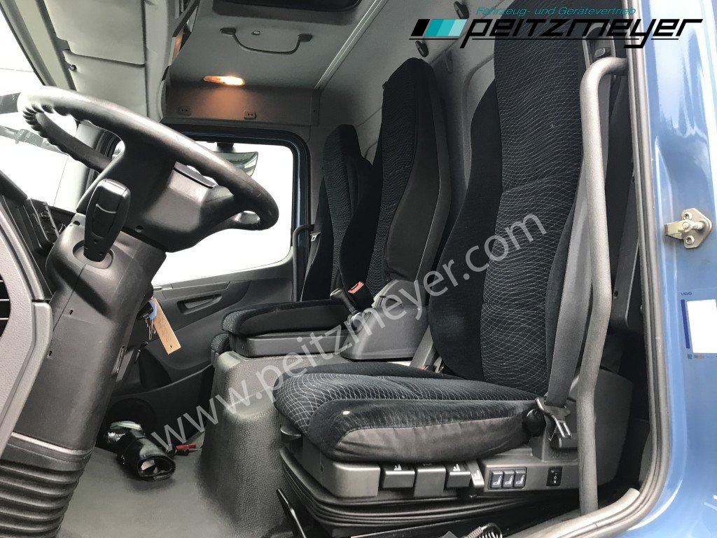 Koffer LKW MERCEDES-BENZ Atego 818 L Koffer + LBW Euro 6, Klima, AHK,: das Bild 12