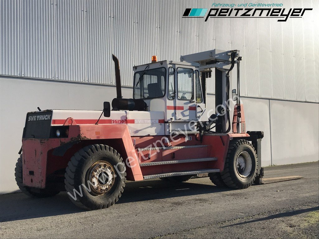 Svetruck Gabelstapler 25120-45 drehbarer Fahrersitz - Dieselstapler: das Bild 3 Svetruck Gabelstapler 25120-45 drehbarer Fahrersitz - Dieselstapler: das Bild 3