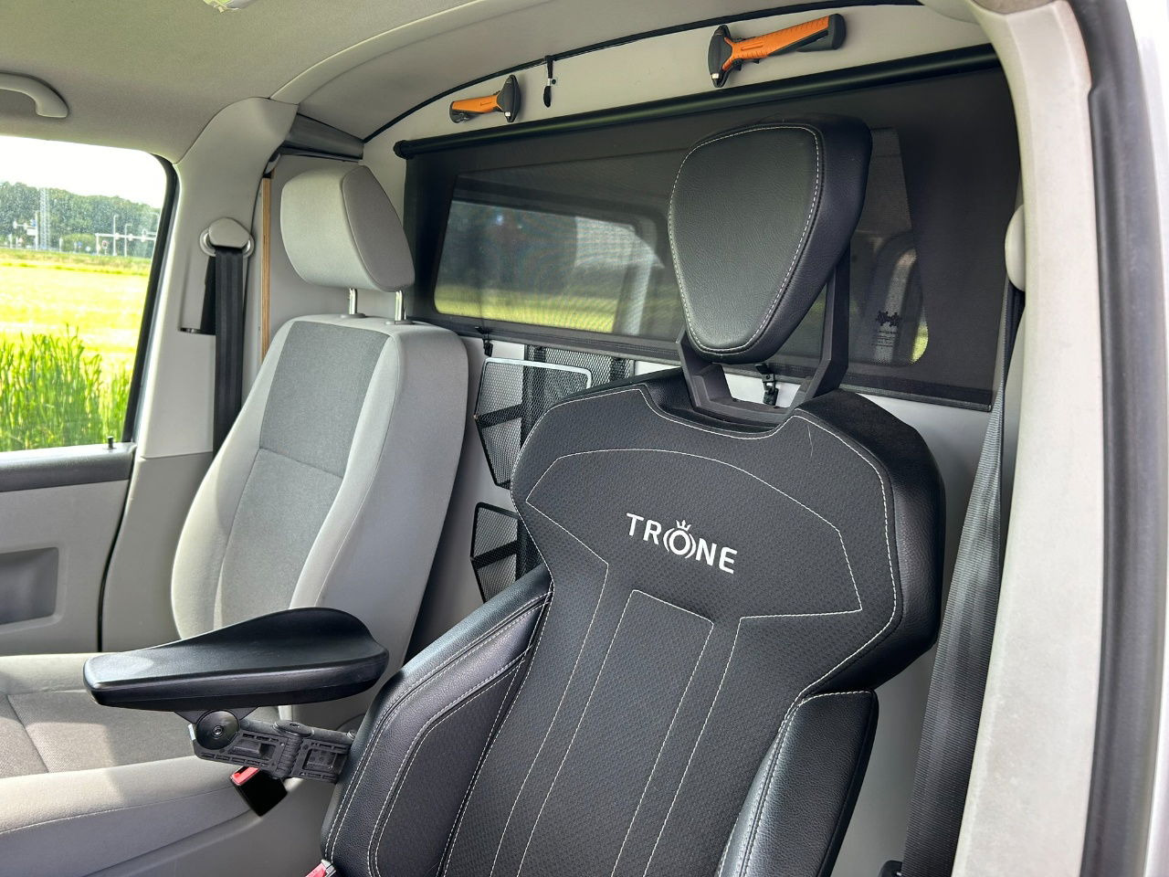 Volkswagen Transporter 2.0 TDI Bleumotion Technology L1 H1 114 PK apk 14-12-2026 Airco - Kleintransporter: das Bild 5 Volkswagen Transporter 2.0 TDI Bleumotion Technology L1 H1 114 PK apk 14-12-2026 Airco - Kleintransporter: das Bild 5