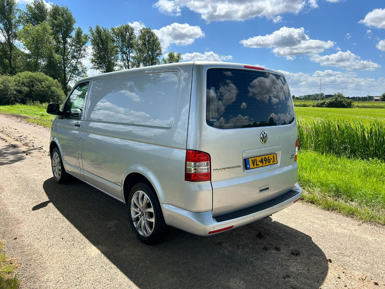 Volkswagen Transporter 2.0 TDI Bleumotion Technology L1 H1 114 PK apk 14-12-2026 Airco - Kleintransporter: das Bild 3 Volkswagen Transporter 2.0 TDI Bleumotion Technology L1 H1 114 PK apk 14-12-2026 Airco - Kleintransporter: das Bild 3