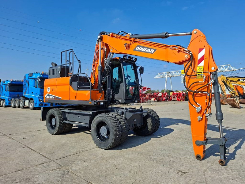 Doosan DX 160 W-7 (EX Demo) - Mobilbagger: das Bild 3 Doosan DX 160 W-7 (EX Demo) - Mobilbagger: das Bild 3