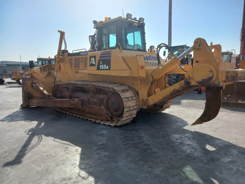 Komatsu D155-6R (4 pieces available in Abu Dhabi) - Bulldozer: das Bild 2 Komatsu D155-6R (4 pieces available in Abu Dhabi) - Bulldozer: das Bild 2
