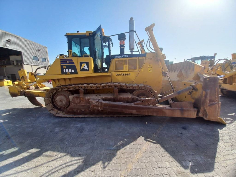 Komatsu D155A-6R (4 pieces available in Abu Dhabi) - Bulldozer: das Bild 2 Komatsu D155A-6R (4 pieces available in Abu Dhabi) - Bulldozer: das Bild 2