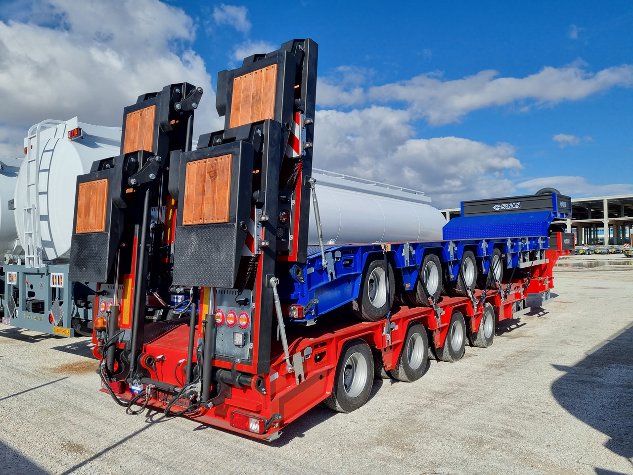 Sinan Tanker Lowbed - Tieflader Auflieger: das Bild 5 Sinan Tanker Lowbed - Tieflader Auflieger: das Bild 5