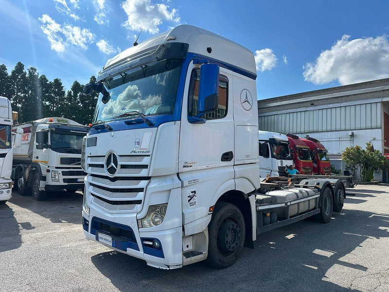 Mercedes-Benz ACTROS 2545 - Fahrgestell LKW: das Bild 1 Mercedes-Benz ACTROS 2545 - Fahrgestell LKW: das Bild 1