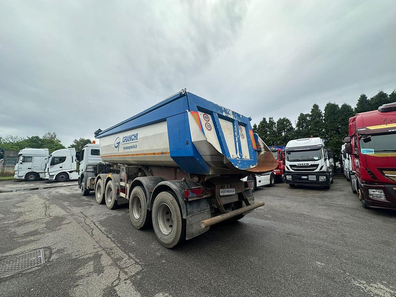 Mercedes-Benz ACTROS 3344 - Sattelzugmaschine: das Bild 5 Mercedes-Benz ACTROS 3344 - Sattelzugmaschine: das Bild 5