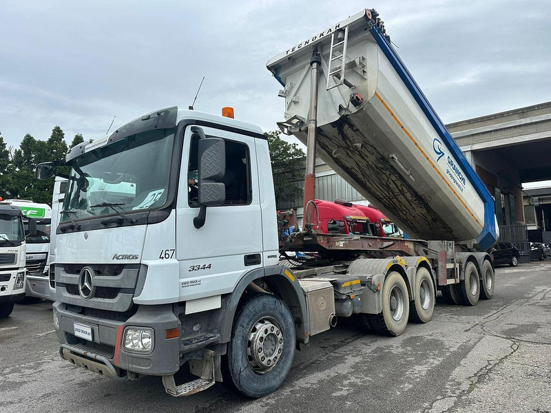 Mercedes-Benz ACTROS 3344 - Sattelzugmaschine: das Bild 1 Mercedes-Benz ACTROS 3344 - Sattelzugmaschine: das Bild 1