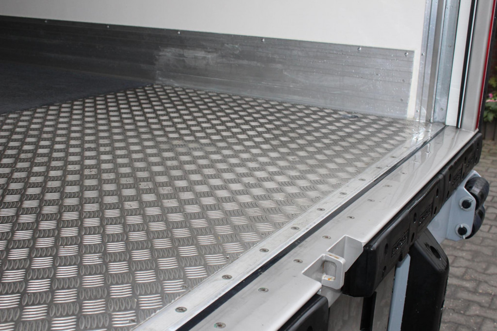 Chereau 1-Achs City Trailer CV 1550 Strom nur 7h !! - Kühlkoffer Auflieger: das Bild 2 Chereau 1-Achs City Trailer CV 1550 Strom nur 7h !! - Kühlkoffer Auflieger: das Bild 2