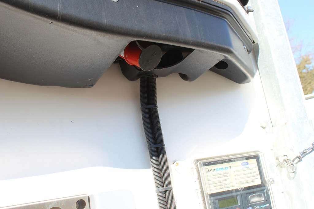 Chereau 1-Achs City Trailer CV 1550 Strom nur 7h !! - Kühlkoffer Auflieger: das Bild 4 Chereau 1-Achs City Trailer CV 1550 Strom nur 7h !! - Kühlkoffer Auflieger: das Bild 4