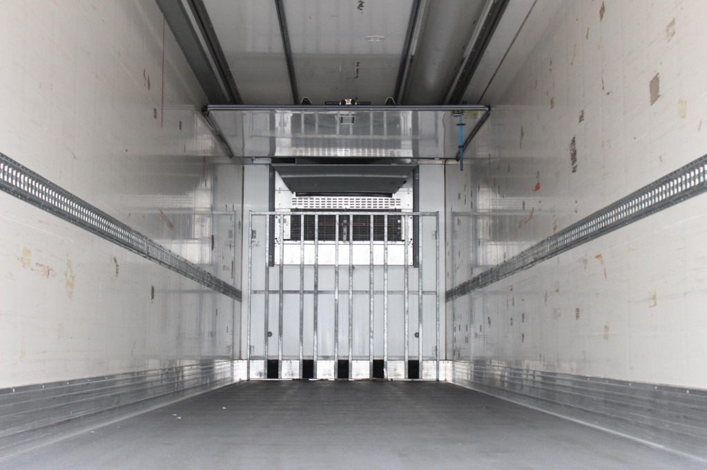 Chereau CV 1950Mt. 2,65h Strom Bi-Multi-Temp. TW FRC - Kühlkoffer Auflieger: das Bild 2 Chereau CV 1950Mt. 2,65h Strom Bi-Multi-Temp. TW FRC - Kühlkoffer Auflieger: das Bild 2