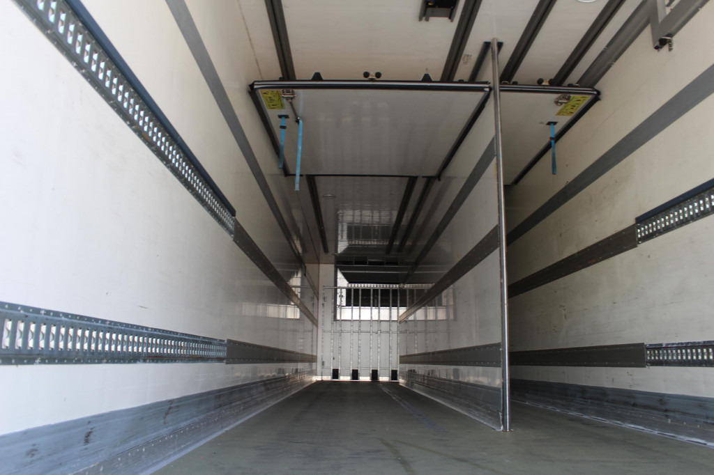 Chereau CV 1950Mt. Bi-Multi-Temp. TW LBW Lenkachse - Kühlkoffer Auflieger: das Bild 3 Chereau CV 1950Mt. Bi-Multi-Temp. TW LBW Lenkachse - Kühlkoffer Auflieger: das Bild 3