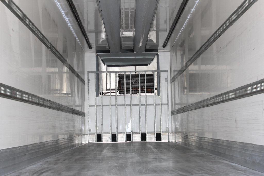 Chereau Thermo King SLXe 200 Aluboden FRC 06 2025 - Kühlkoffer Auflieger: das Bild 3 Chereau Thermo King SLXe 200 Aluboden FRC 06 2025 - Kühlkoffer Auflieger: das Bild 3