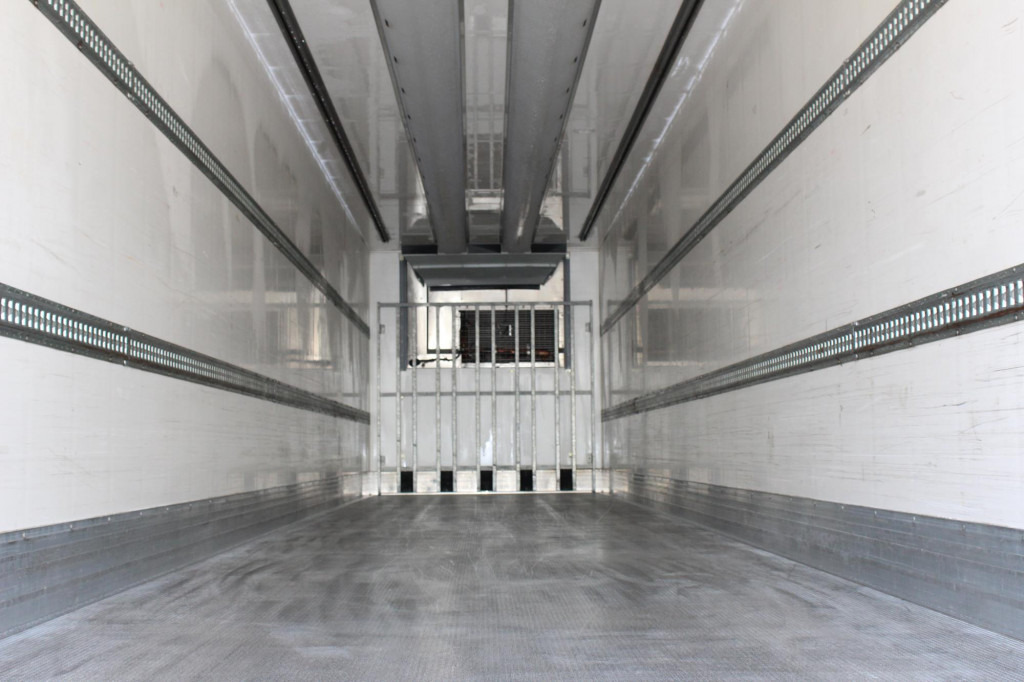 Chereau Thermo King SLXe 200 Aluboden FRC 06 2025 - Kühlkoffer Auflieger: das Bild 2 Chereau Thermo King SLXe 200 Aluboden FRC 06 2025 - Kühlkoffer Auflieger: das Bild 2