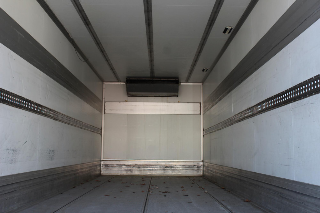 Daf LF 45.250 Thermo KingT-800R Türen+LBW Strom - Kühlkoffer LKW: das Bild 3 Daf LF 45.250 Thermo KingT-800R Türen+LBW Strom - Kühlkoffer LKW: das Bild 3