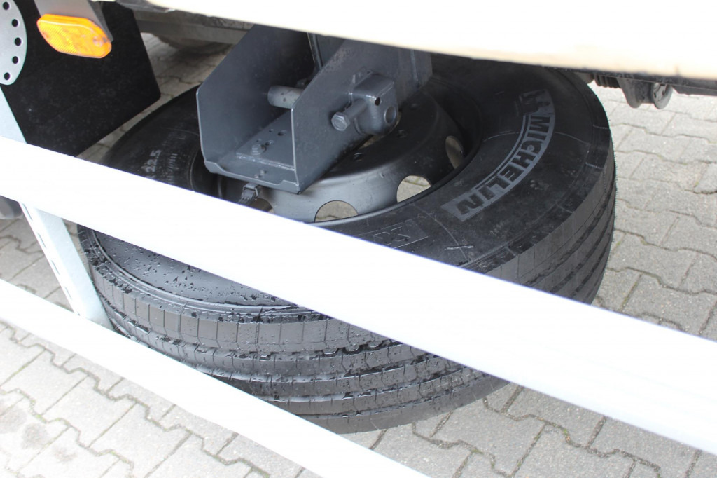 Iveco 190-250L E6 Pritsche-Plane LDW LBW - Plane LKW: das Bild 5 Iveco 190-250L E6 Pritsche-Plane LDW LBW - Plane LKW: das Bild 5
