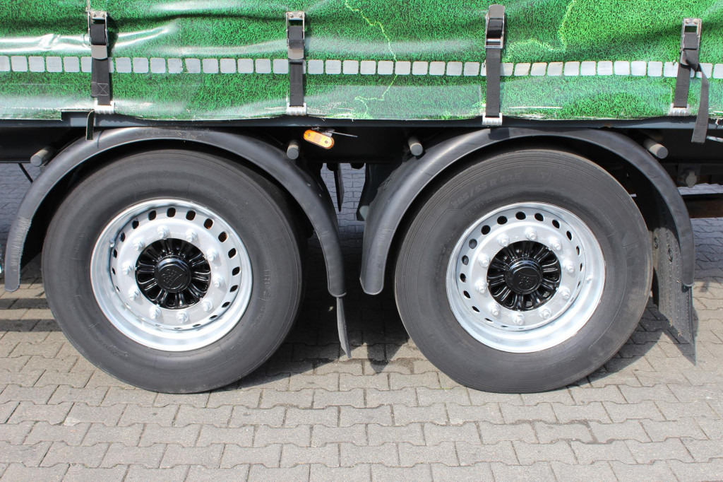 Lecitrailer Drehkranz 3-Achser Liftachse Stapler - Planenanhänger: das Bild 5 Lecitrailer Drehkranz 3-Achser Liftachse Stapler - Planenanhänger: das Bild 5