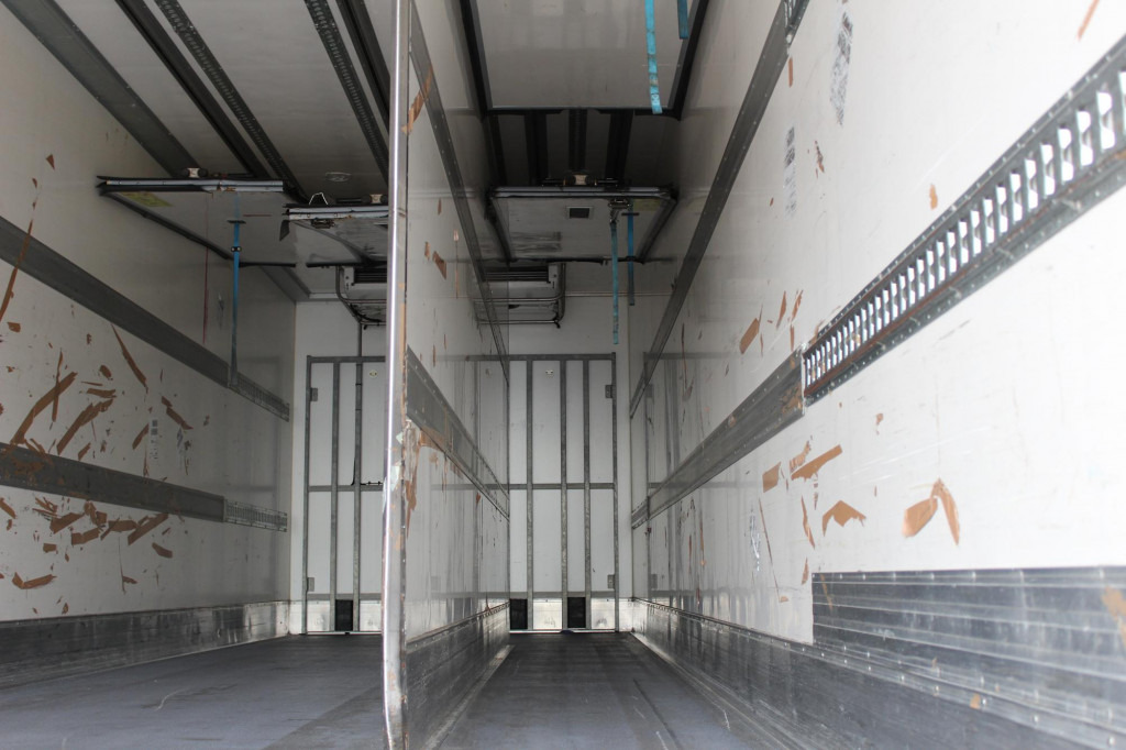 Mercedes-Benz Antos 2536 E6 CS 1250Mt Tri-temp LBW TW ATP - Kühlkoffer LKW: das Bild 4 Mercedes-Benz Antos 2536 E6 CS 1250Mt Tri-temp LBW TW ATP - Kühlkoffer LKW: das Bild 4