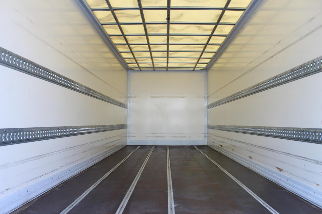 Mercedes-Benz Atego 1221 E6 Koffer Klima LDW Schalter LBW - Koffer LKW: das Bild 2 Mercedes-Benz Atego 1221 E6 Koffer Klima LDW Schalter LBW - Koffer LKW: das Bild 2