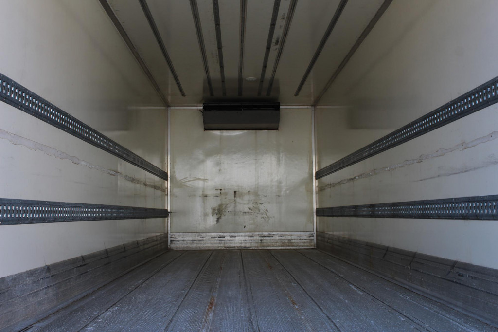 Mercedes-Benz Atego 1221 TK T-800R Tiefkühl Türen+LBW - Kühlkoffer LKW: das Bild 3 Mercedes-Benz Atego 1221 TK T-800R Tiefkühl Türen+LBW - Kühlkoffer LKW: das Bild 3