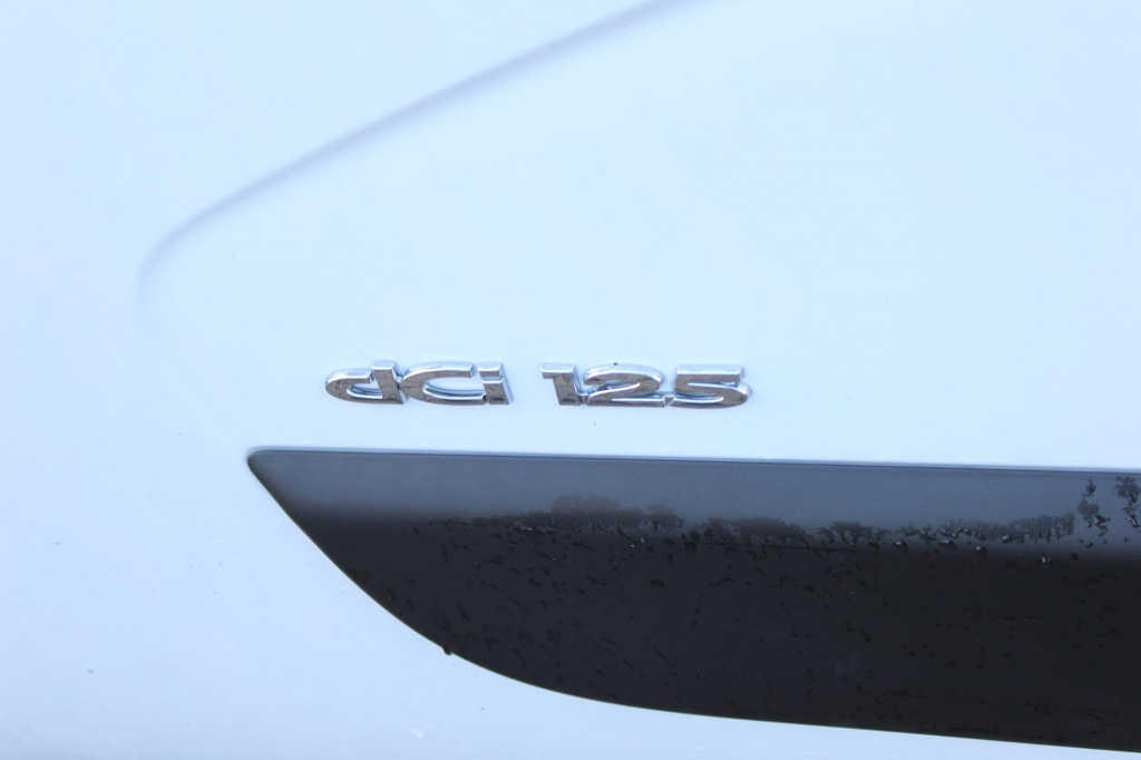 Renault Master Comilev 100TF1 10m Klima nur 167h HU-UVV - LKW mit Arbeitsbühne: das Bild 5 Renault Master Comilev 100TF1 10m Klima nur 167h HU-UVV - LKW mit Arbeitsbühne: das Bild 5