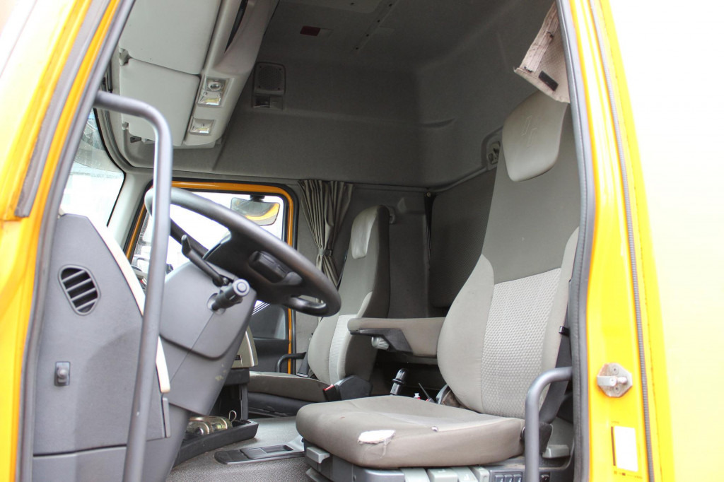 Renault Premium 380DXi BDF Schlafkabine LBW AHK 298 TKm - Fahrgestell LKW: das Bild 5 Renault Premium 380DXi BDF Schlafkabine LBW AHK 298 TKm - Fahrgestell LKW: das Bild 5