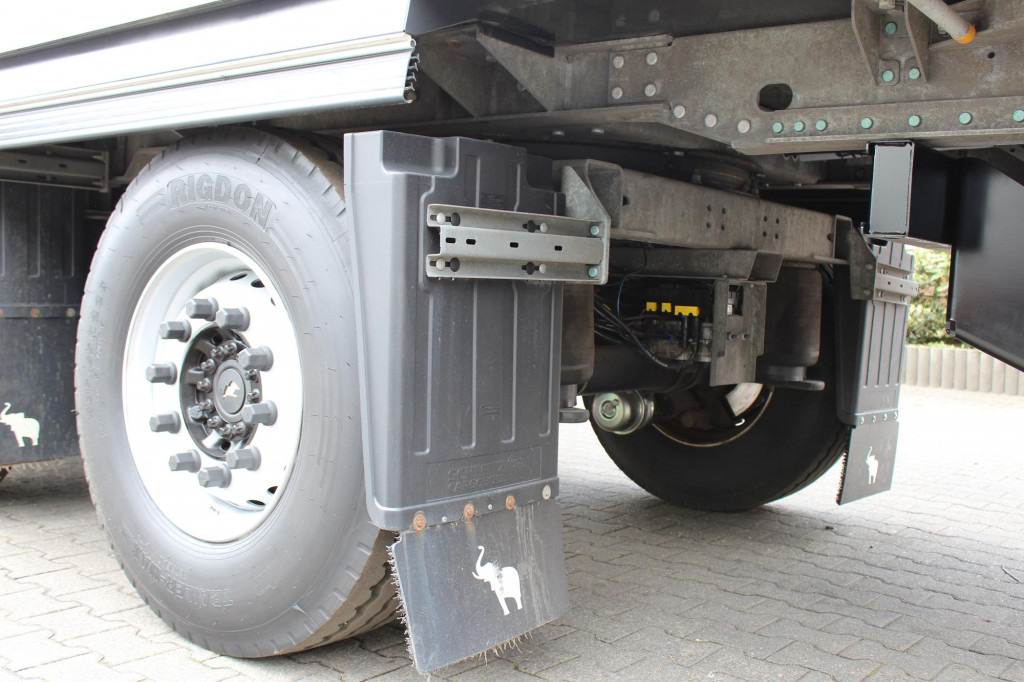 SCHMITZ Blumenbreite TW LBW Lenkachse Rent-Miete - Kühlkoffer Auflieger: das Bild 3 SCHMITZ Blumenbreite TW LBW Lenkachse Rent-Miete - Kühlkoffer Auflieger: das Bild 3