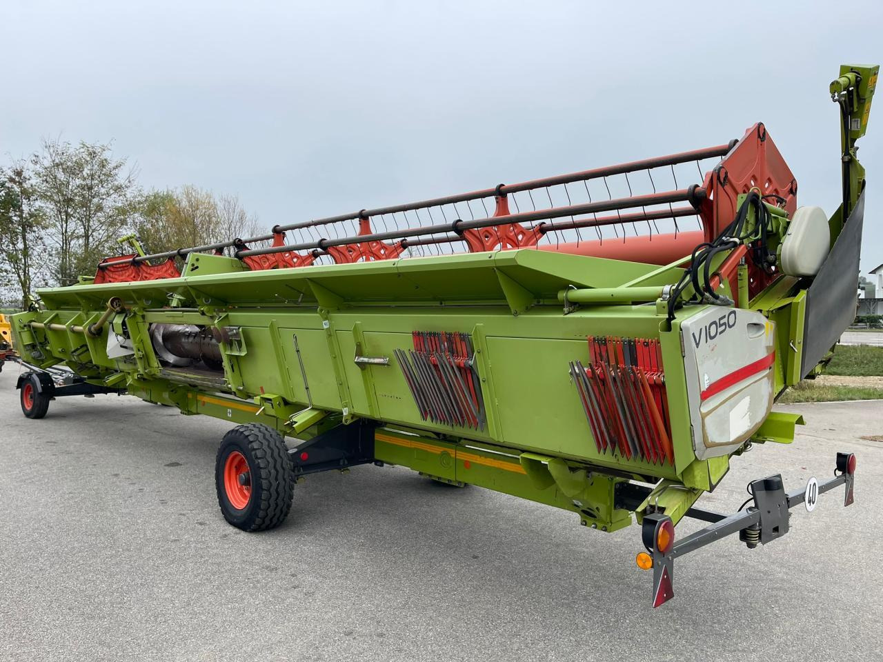 CLAAS V1050 inkl. Raps - Schneidwerk: das Bild 4 CLAAS V1050 inkl. Raps - Schneidwerk: das Bild 4