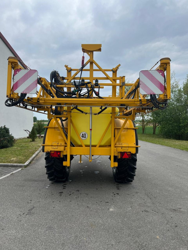 Dubex Vector 27m 3200 Liter Spritze, Baujahr 2002 - Anhängespritze: das Bild 4 Dubex Vector 27m 3200 Liter Spritze, Baujahr 2002 - Anhängespritze: das Bild 4