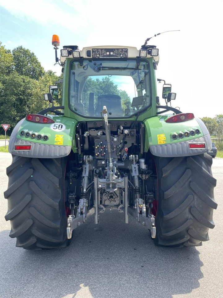 Fendt Vario 720 Profi Plus S4, Bj. 2017 - Traktor: das Bild 4 Fendt Vario 720 Profi Plus S4, Bj. 2017 - Traktor: das Bild 4