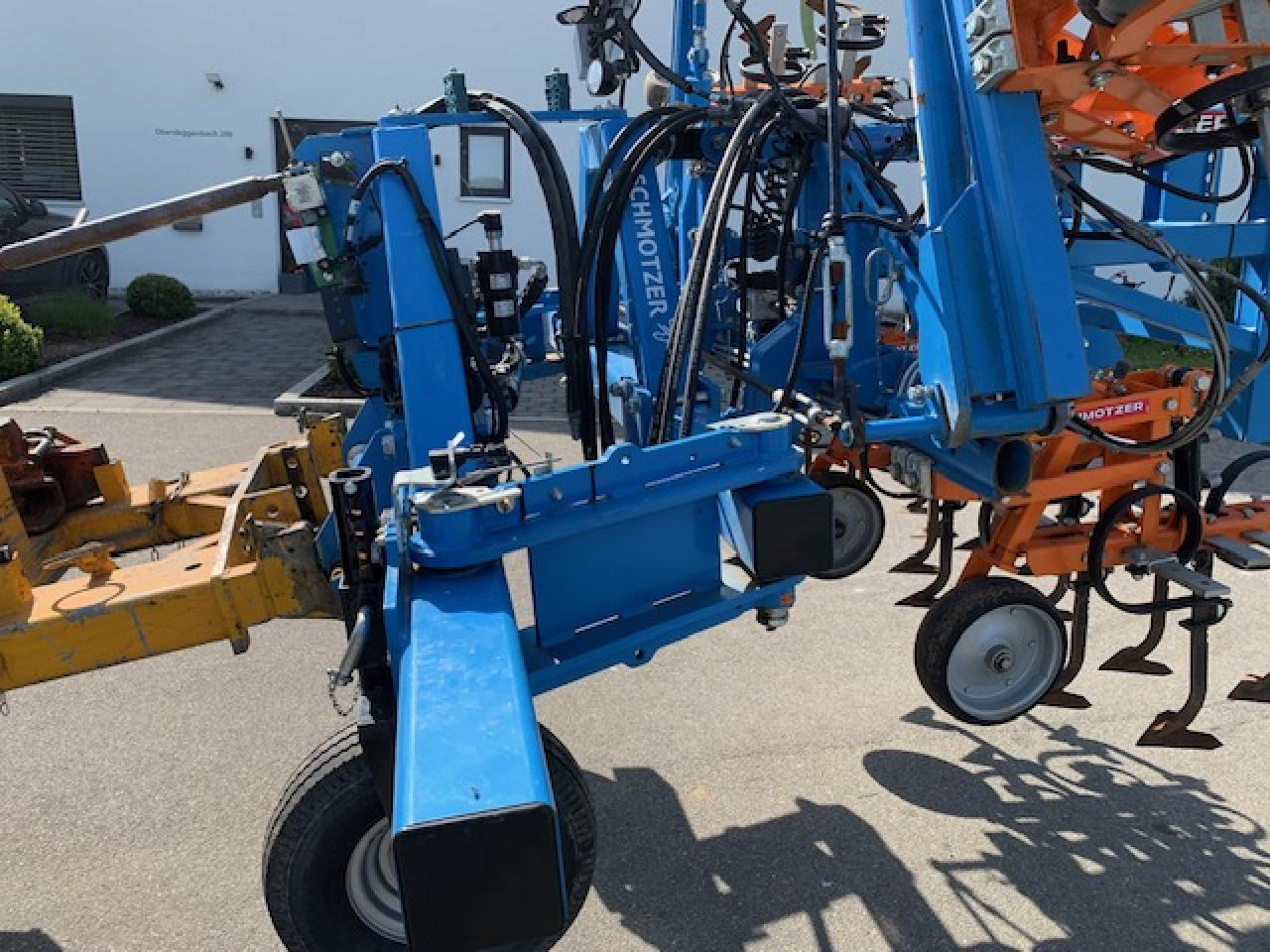 Technik für Bodenbearbeitung Schmotzer 8-reihiges Hackgerät, 75 cm Abstand, mit Verschieberahmen, mit Section Controll, Baujahr 2019: das Bild 10 Technik für Bodenbearbeitung Schmotzer 8-reihiges Hackgerät, 75 cm Abstand, mit Verschieberahmen, mit Section Controll, Baujahr 2019: das Bild 10