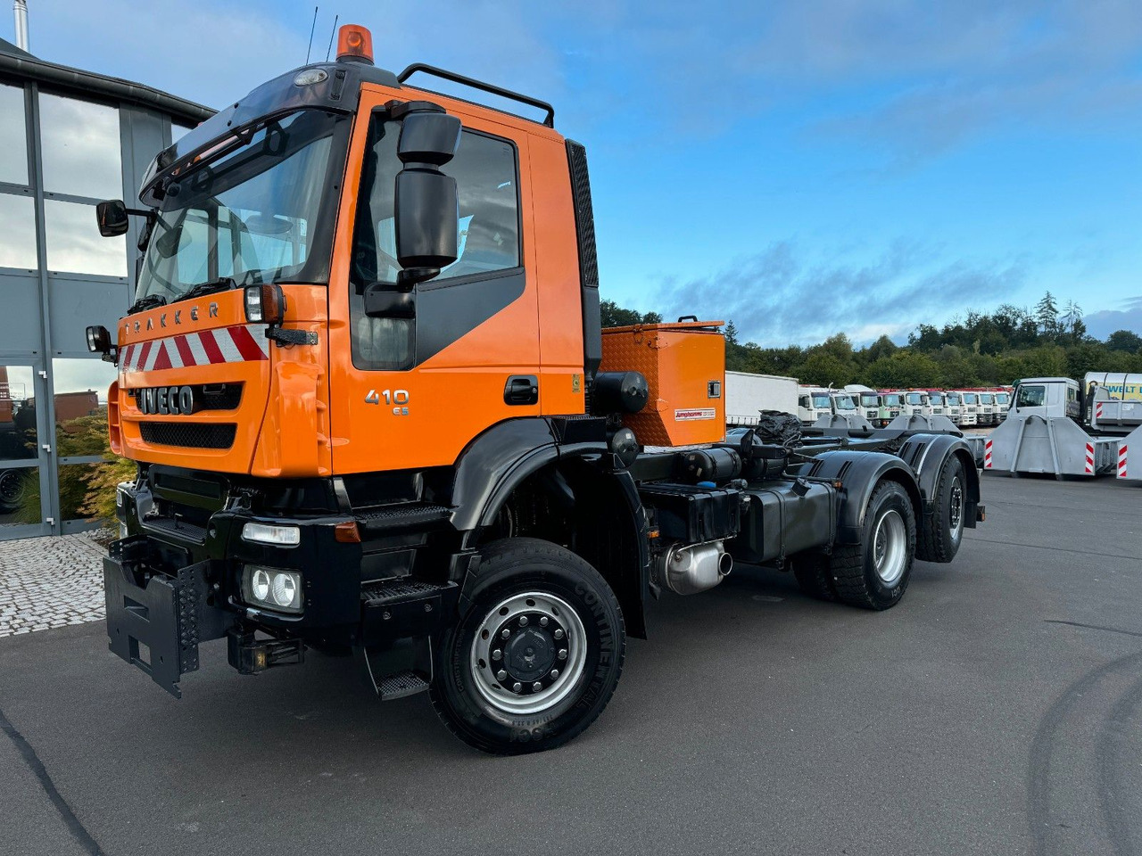 Iveco Trakker 410 E 5 6x4/2 Winterdienst / Lift/Lenka. Iveco Trakker 410 E 5 6x4/2 Winterdienst / Lift/Lenka. - Kipper: das Bild 1 Iveco Trakker 410 E 5 6x4/2 Winterdienst / Lift/Lenka. Iveco Trakker 410 E 5 6x4/2 Winterdienst / Lift/Lenka. - Kipper: das Bild 1