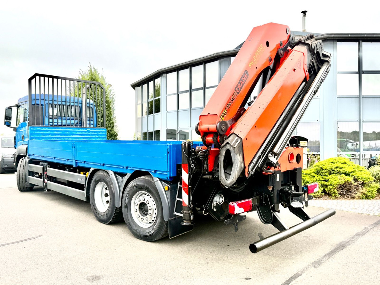 MAN TGS 26.360 6x2 Palfinger PK 27002- Funk- - Pritsche LKW: das Bild 3 MAN TGS 26.360 6x2 Palfinger PK 27002- Funk- - Pritsche LKW: das Bild 3