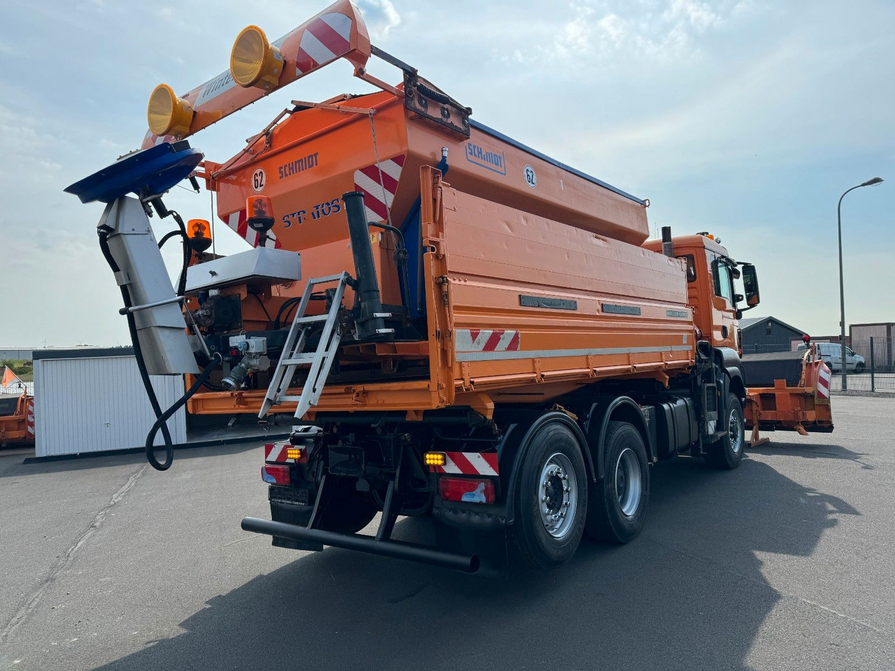 MAN TGS 28.400 6x4-4 BL Kipper / Kran / Winterdienst - Kipper, Autokran: das Bild 3 MAN TGS 28.400 6x4-4 BL Kipper / Kran / Winterdienst - Kipper, Autokran: das Bild 3