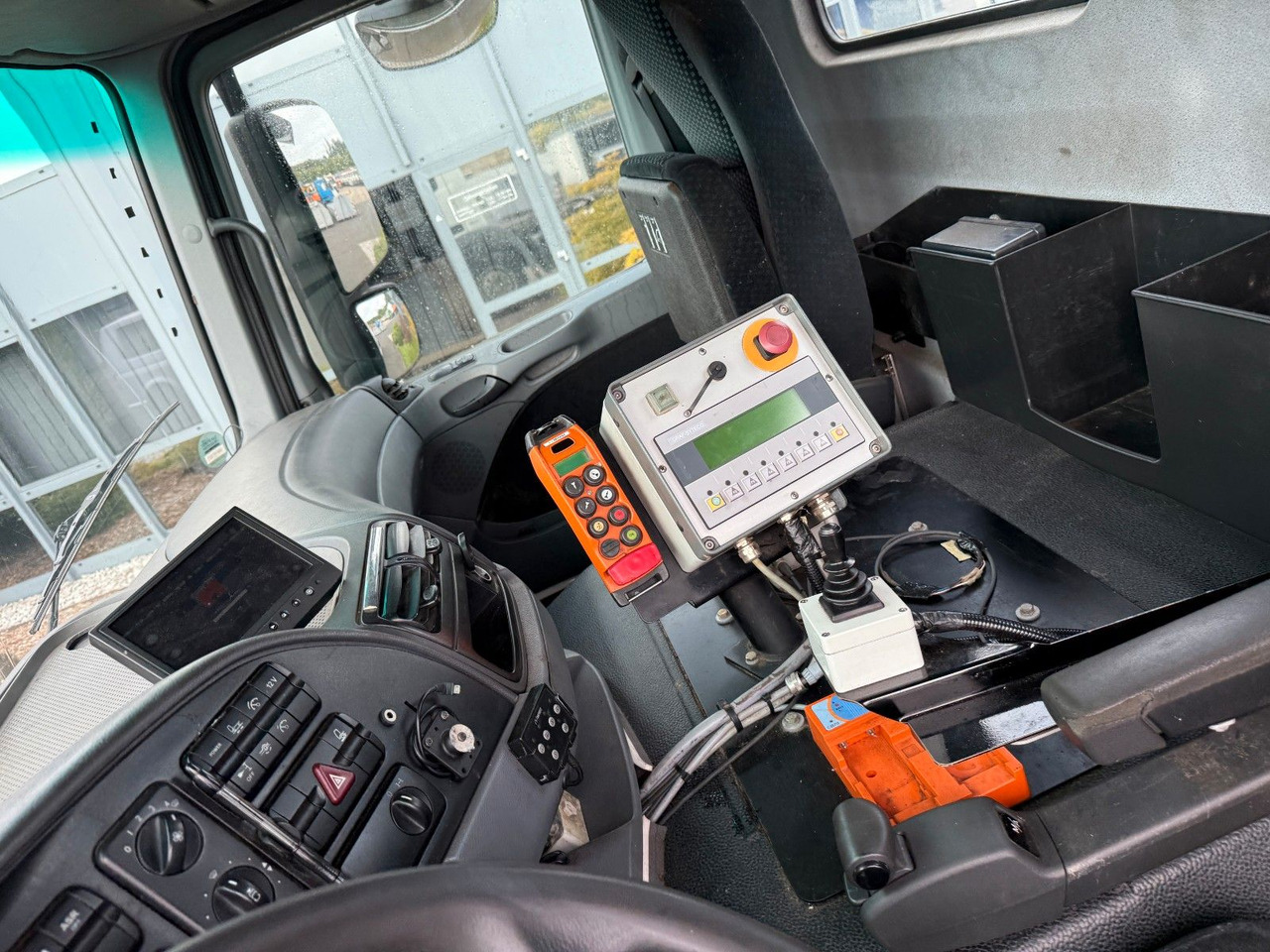 Fahrgestell LKW Mercedes-Benz Actros 2532 MP 3 Fahrgestell: das Bild 10