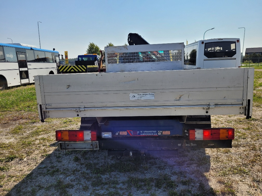 MERCEDES – BENZ SPRINTER 616CDI HIAB 027-2 Crane 10.2004 - Pritsche Transporter: das Bild 5 MERCEDES – BENZ SPRINTER 616CDI HIAB 027-2 Crane 10.2004 - Pritsche Transporter: das Bild 5