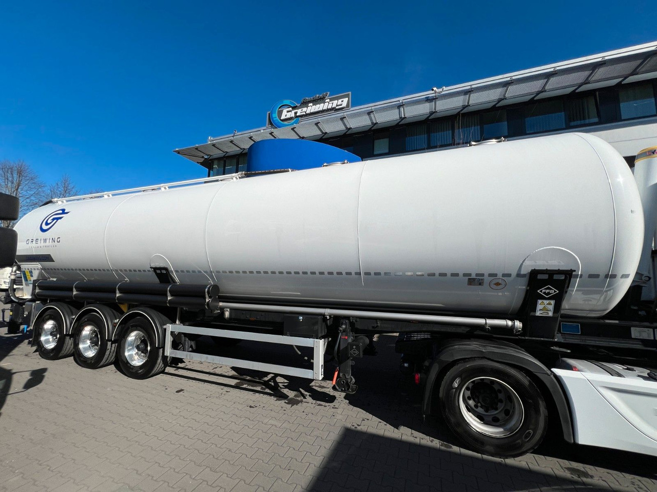 Feldbinder KIP 60.3 - Siloauflieger: das Bild 2 Feldbinder KIP 60.3 - Siloauflieger: das Bild 2