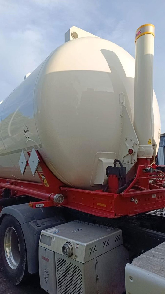 Kässbohrer Kippsilo 60m³ ADR - Siloauflieger: das Bild 5 Kässbohrer Kippsilo 60m³ ADR - Siloauflieger: das Bild 5