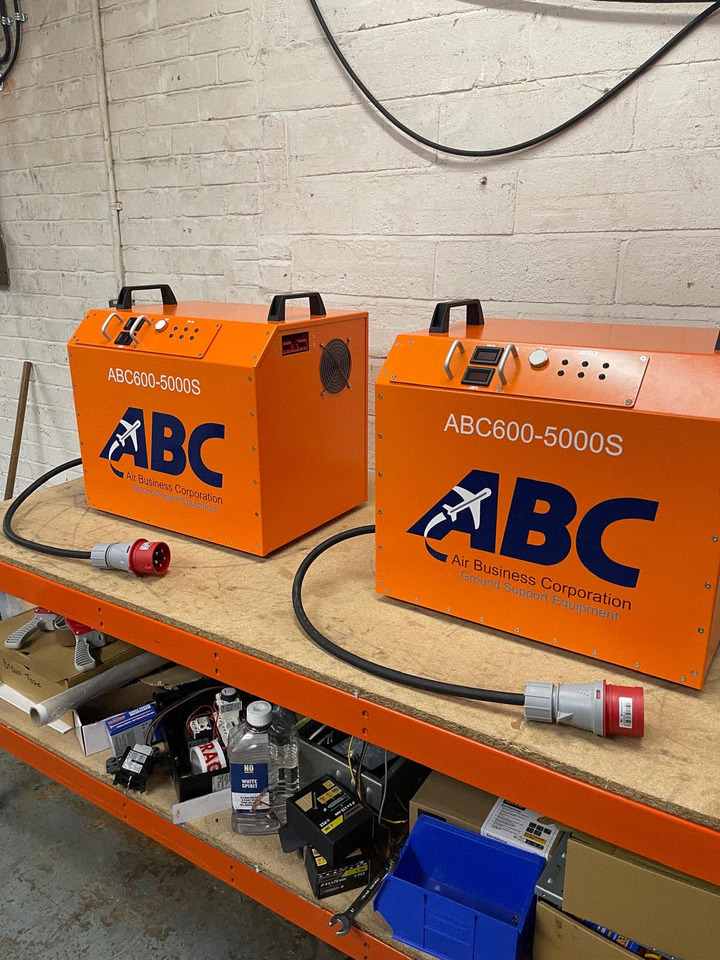 AirBusiness eGPU S5000 - Bodenstromaggregat: das Bild 1 AirBusiness eGPU S5000 - Bodenstromaggregat: das Bild 1