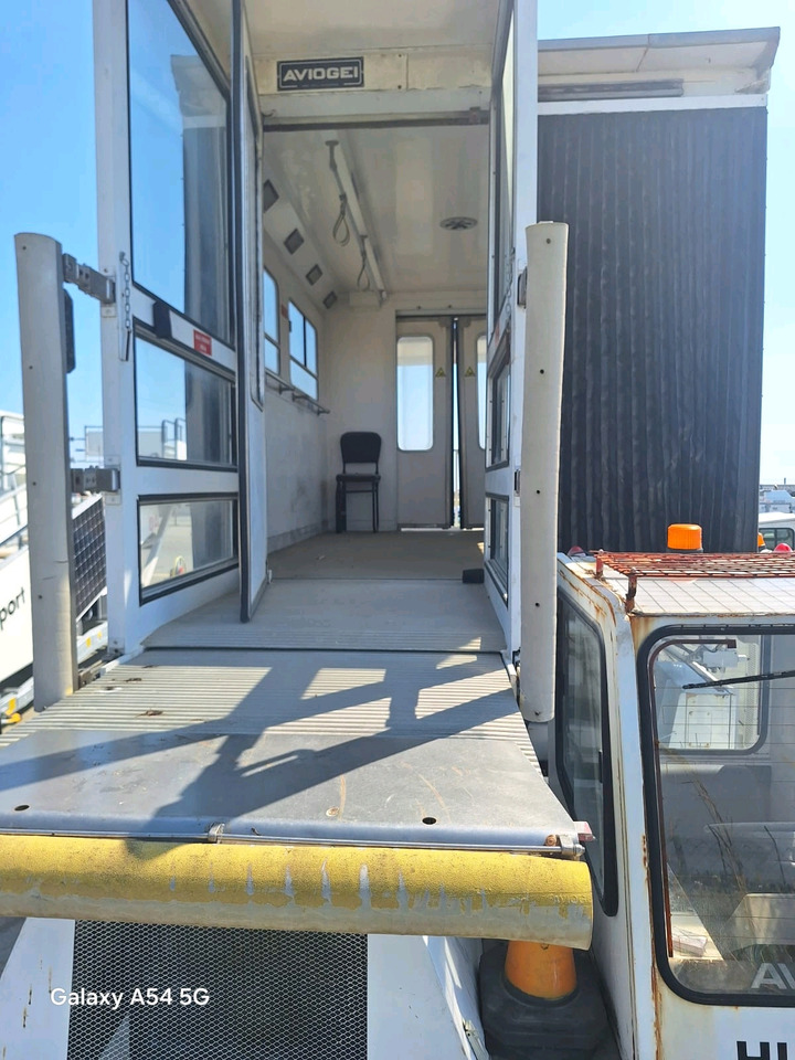 Aviogei EAU1000 - Ambulift-Fahrzeug: das Bild 2 Aviogei EAU1000 - Ambulift-Fahrzeug: das Bild 2