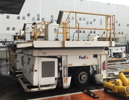 FMC Loader Commander 15 - Standard - Flugzeuglader: das Bild 1 FMC Loader Commander 15 - Standard - Flugzeuglader: das Bild 1