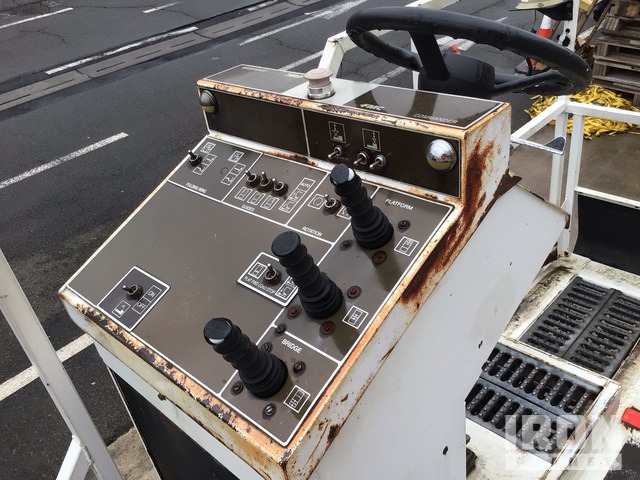 FMC loader Commander 15 Universal Main Deck - Flugzeuglader: das Bild 2 FMC loader Commander 15 Universal Main Deck - Flugzeuglader: das Bild 2
