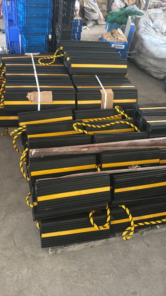 AirBusiness GSE aircraft shocks - Luftfahrt-Bodengerät: das Bild 1 AirBusiness GSE aircraft shocks - Luftfahrt-Bodengerät: das Bild 1