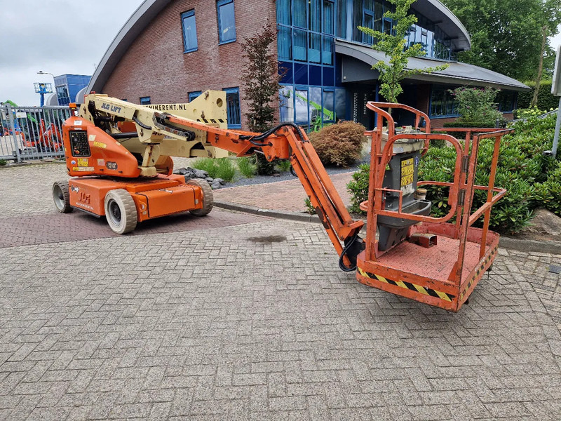 JLG E400AJPN - Gelenkarmbühne: das Bild 3 JLG E400AJPN - Gelenkarmbühne: das Bild 3