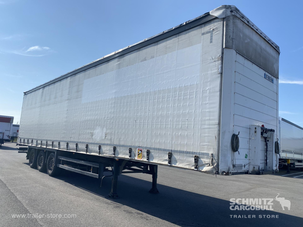 SCHMITZ Curtainsider Standard - Planenauflieger: das Bild 1 SCHMITZ Curtainsider Standard - Planenauflieger: das Bild 1