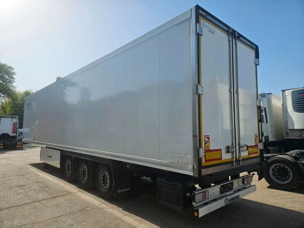 Krone SDR 27eL4-S - Frigo ThermoKing SLX300 - Lifting - Kühlkoffer Auflieger: das Bild 1 Krone SDR 27eL4-S - Frigo ThermoKing SLX300 - Lifting - Kühlkoffer Auflieger: das Bild 1