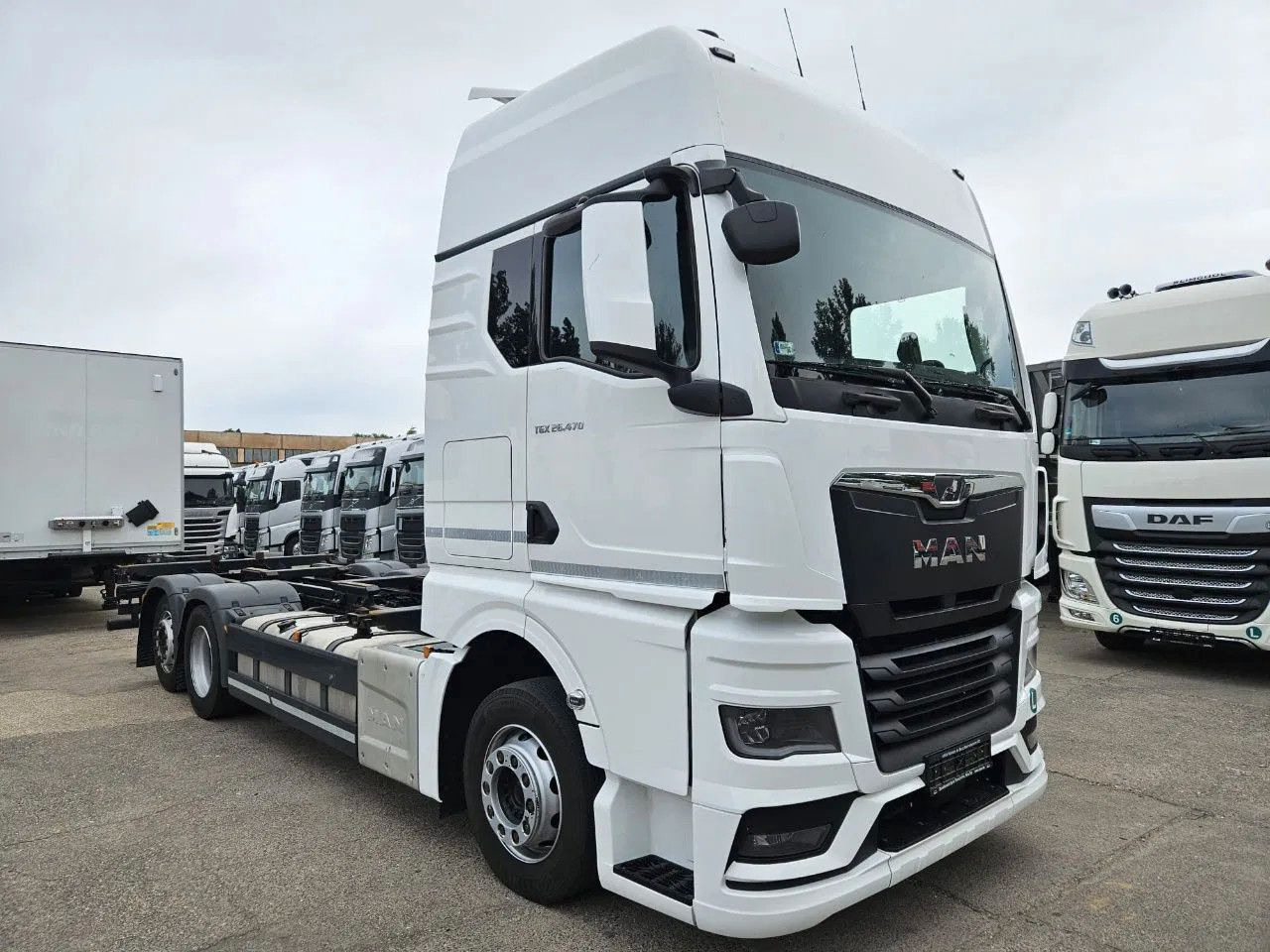 MAN TGX 26.470 XXL BDF 6x2 2 units, NAVI, Lift Axle - Containerwagen/ Wechselfahrgestell LKW: das Bild 2 MAN TGX 26.470 XXL BDF 6x2 2 units, NAVI, Lift Axle - Containerwagen/ Wechselfahrgestell LKW: das Bild 2