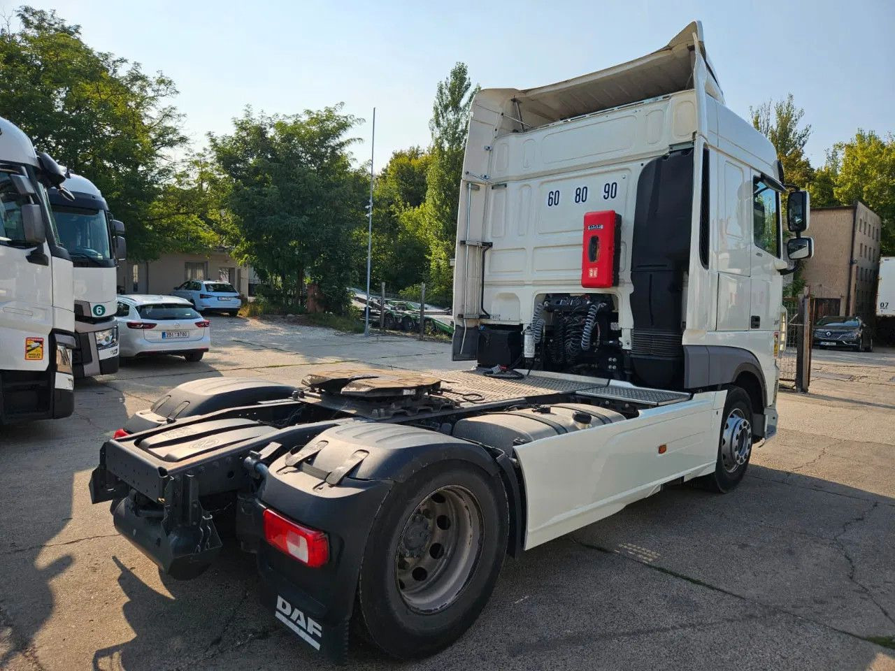 DAF XF 480 SC-Standard-Intarder-StandKlima-2 Units - Sattelzugmaschine: das Bild 4 DAF XF 480 SC-Standard-Intarder-StandKlima-2 Units - Sattelzugmaschine: das Bild 4